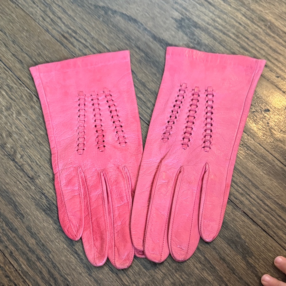 Elegant Pink Leather Gloves